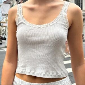 Brandy Melville // Beyonca Cropped Lace Tank